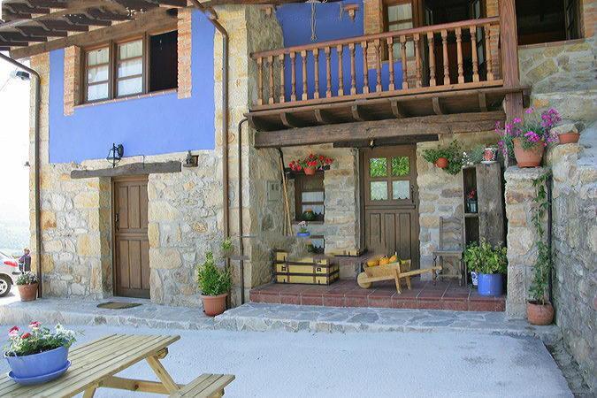 La Xica Ll Casa de hóspedes Beceña Exterior foto